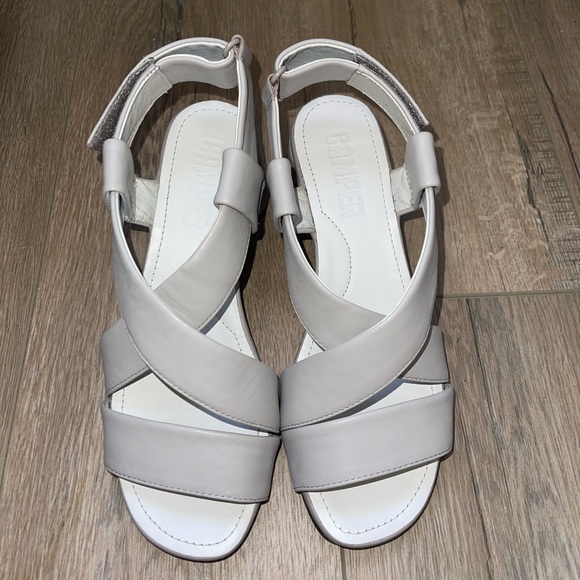 CAMPER UPRIGHT SANDAL - Picture 2 of 5